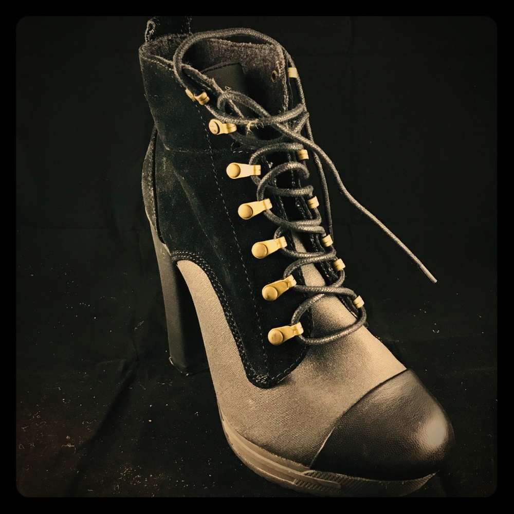 Diesel Women’s size 7.5